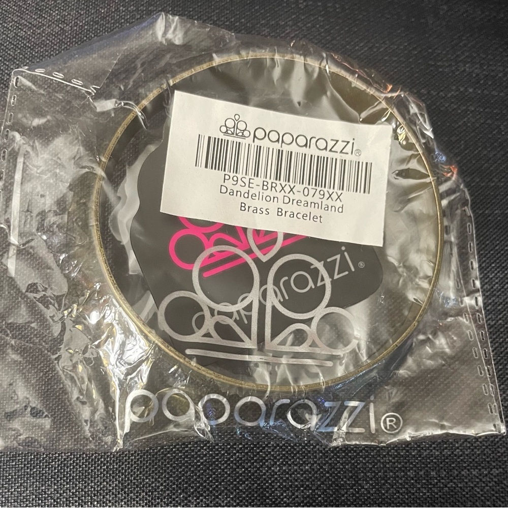 Paparazzi Dandelion Dreamland Brass Bracelet